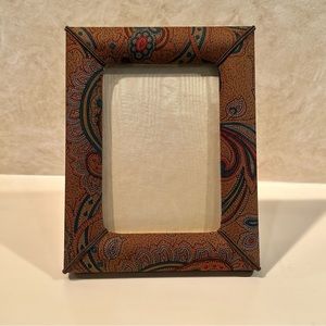 Fabric Paisley Print Vertical/Horizontal 4 x 6 Picture Frame